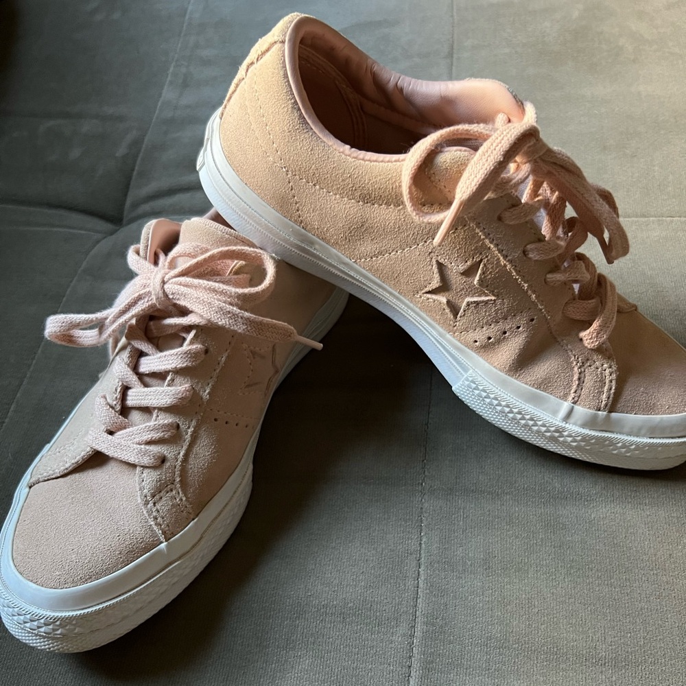 Converse suede sneaker.